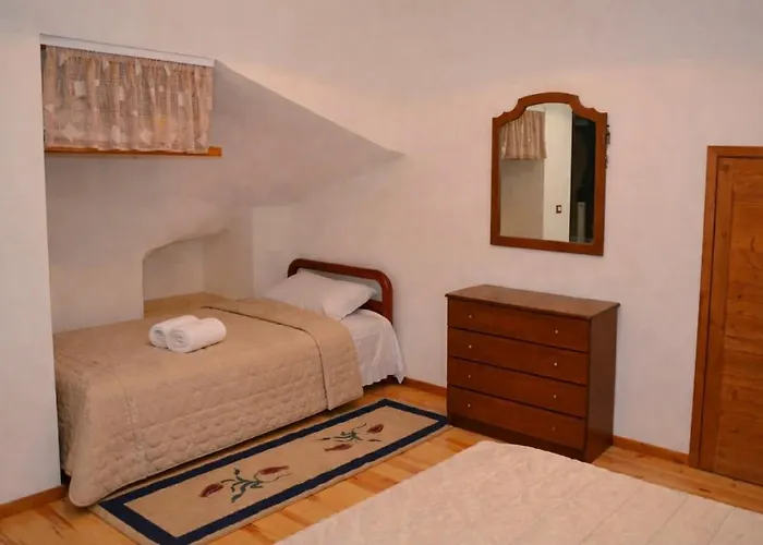 Memushi Konukevi Gjirokastër